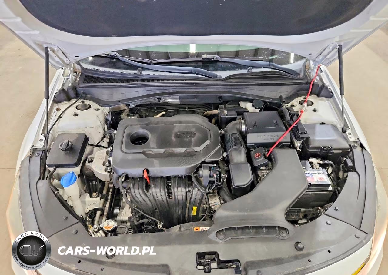 2018 Kia Optima S VIN:5XXGT4L33JG240503 - 11