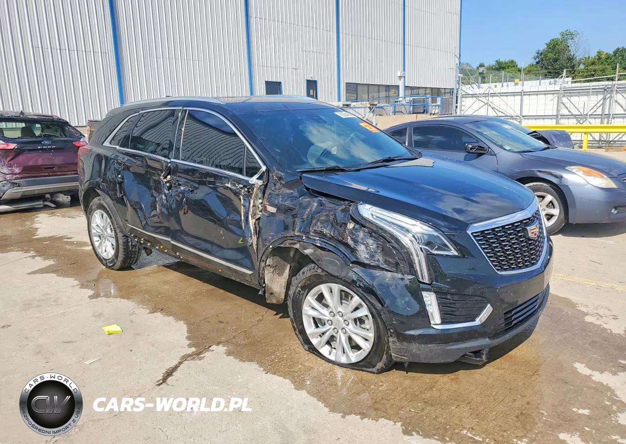 2023 Cadillac Xt5 Luxury VIN:1GYKNAR47PZ147602 - 4