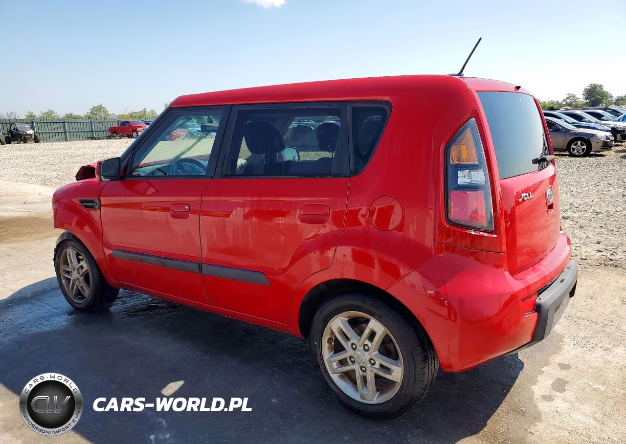 2010 Kia Soul + VIN:KNDJT2A27A7165673 - 2