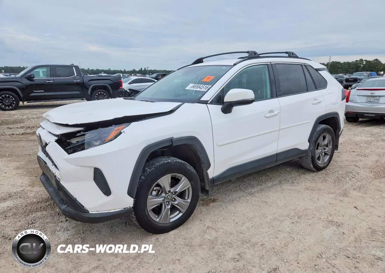 2024 Toyota Rav4 Xle – zdjęcie 1 z 14