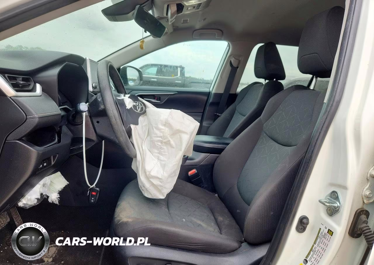 2024 Toyota Rav4 Xle VIN:2T3W1RFVXRC277313 - 8