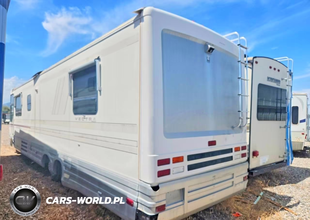 1993 Winnebago Vectra Camper VIN:1GBKP37N4P3302010 - 3