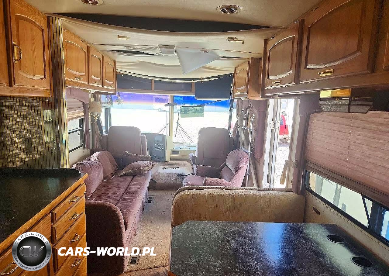 1993 Winnebago Vectra Camper VIN:1GBKP37N4P3302010 - 5