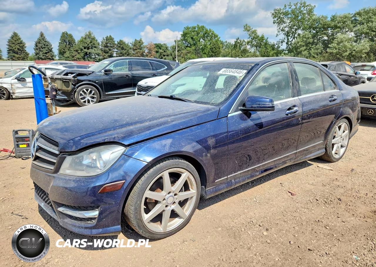2014 Mercedes-Benz C 250 – zdjęcie 1 z 12