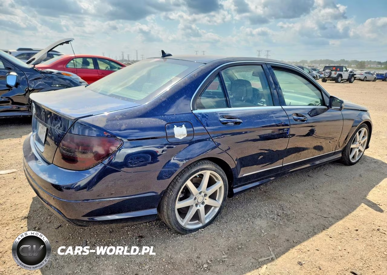 2014 Mercedes-Benz C 250 VIN:WDDGF4HB7EA959333 - 3