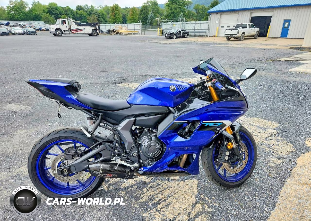 2025 Yamaha Yzfr7