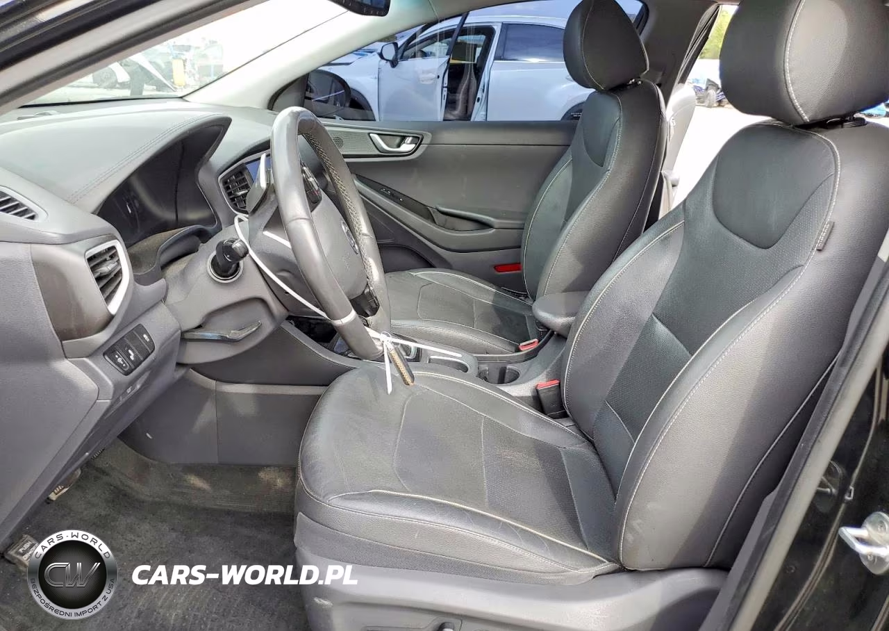 2018 Hyundai Ioniq Limited VIN:KMHC85LCXJU084181 - 7