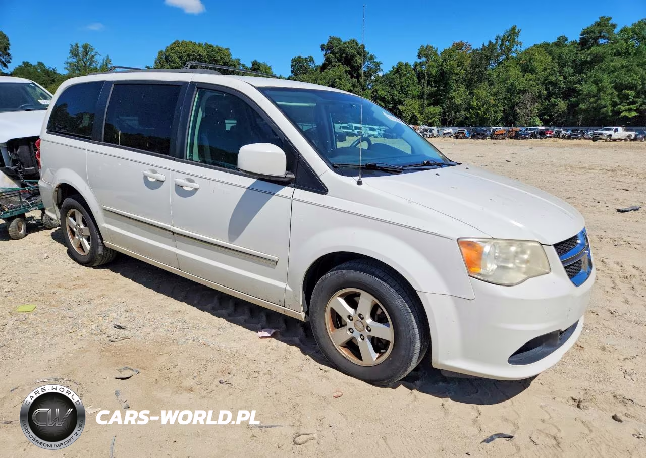 2013 Dodge Grand Caravan Sxt VIN:2C4RDGCG8DR536588 - 4