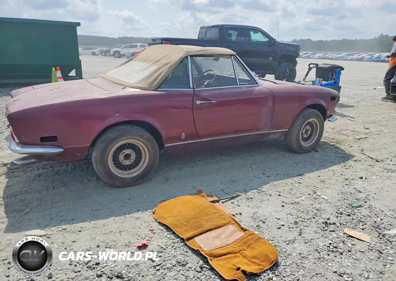 1972 Fiat 124 VIN:124BS10057670 - 3