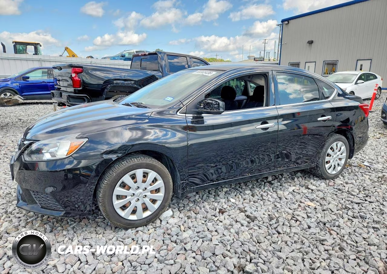 2018 Nissan Sentra S – zdjęcie 1 z 12