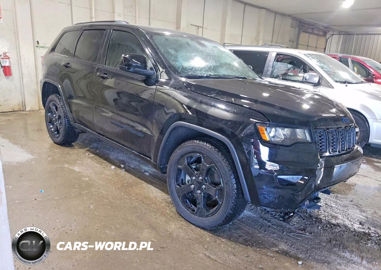 2018 Jeep Grand Cherokee Laredo VIN:1C4RJFAG5JC499252 - 4