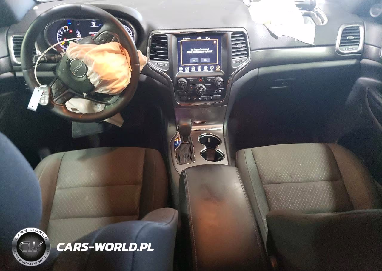 2018 Jeep Grand Cherokee Laredo VIN:1C4RJFAG5JC499252 - 8