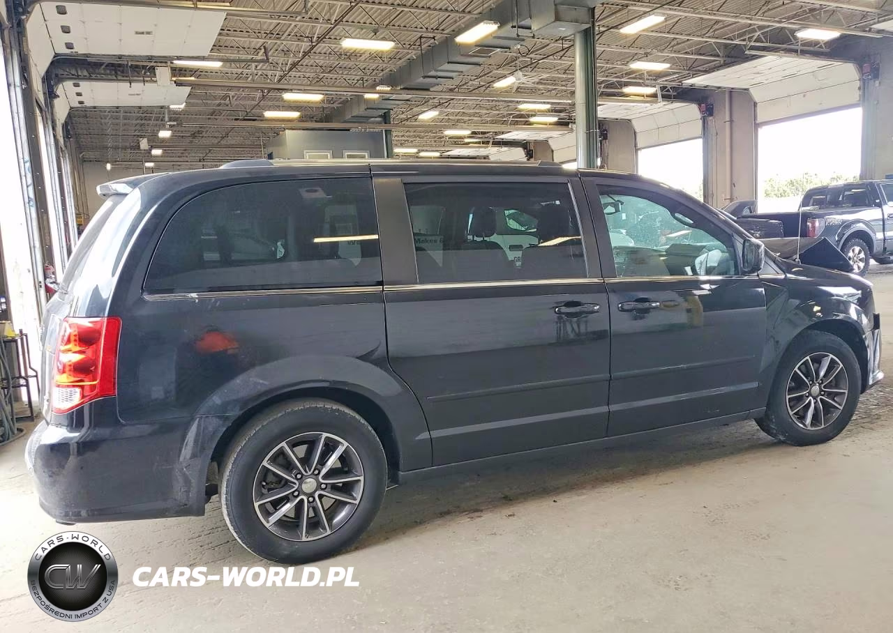 2017 Dodge Grand Caravan Sxt VIN:2C4RDGCG7HR666626 - 3