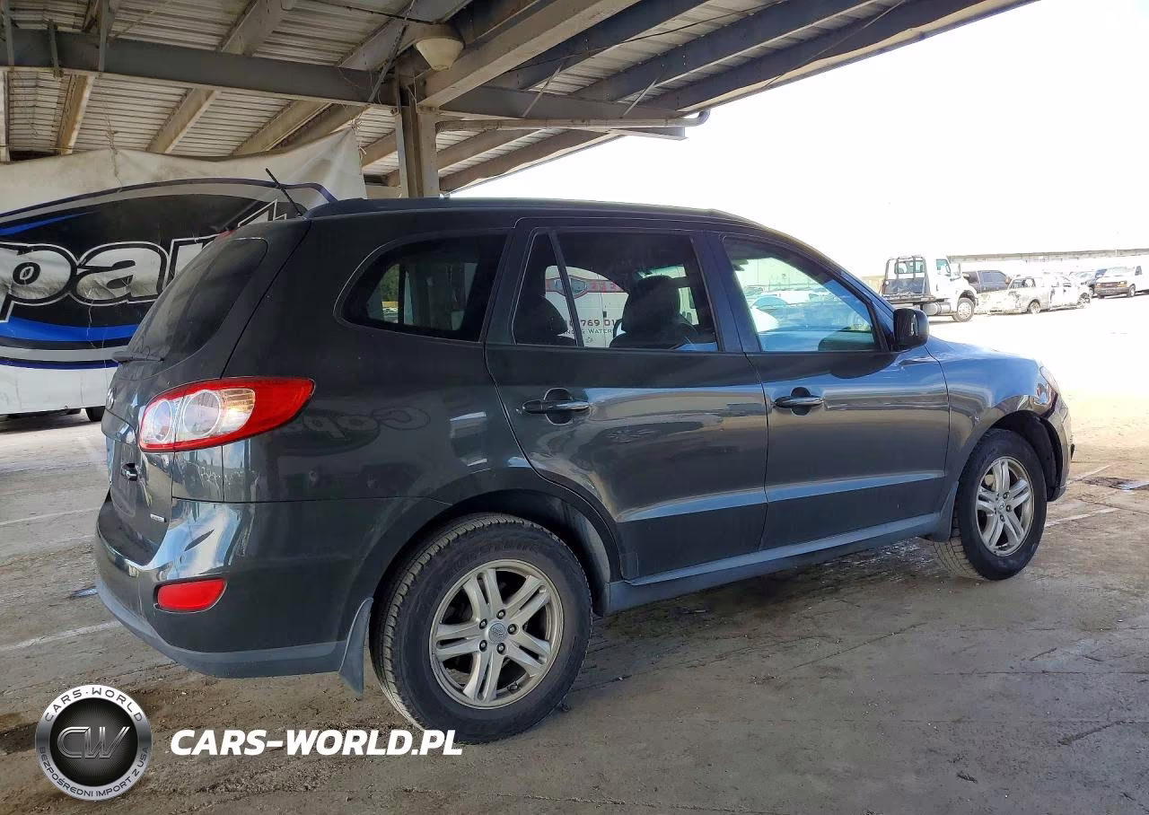2012 Hyundai Santa Fe Gls VIN:5XYZGDAB2CG111755 - 3