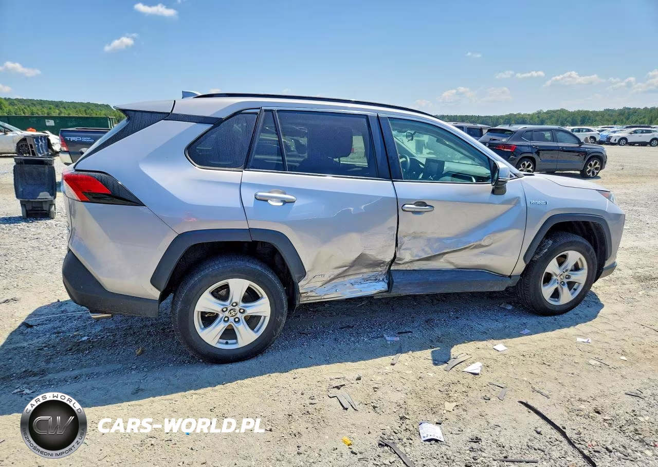 2021 Toyota Rav4 Xle VIN:4T3RWRFV8MU019815 - 3