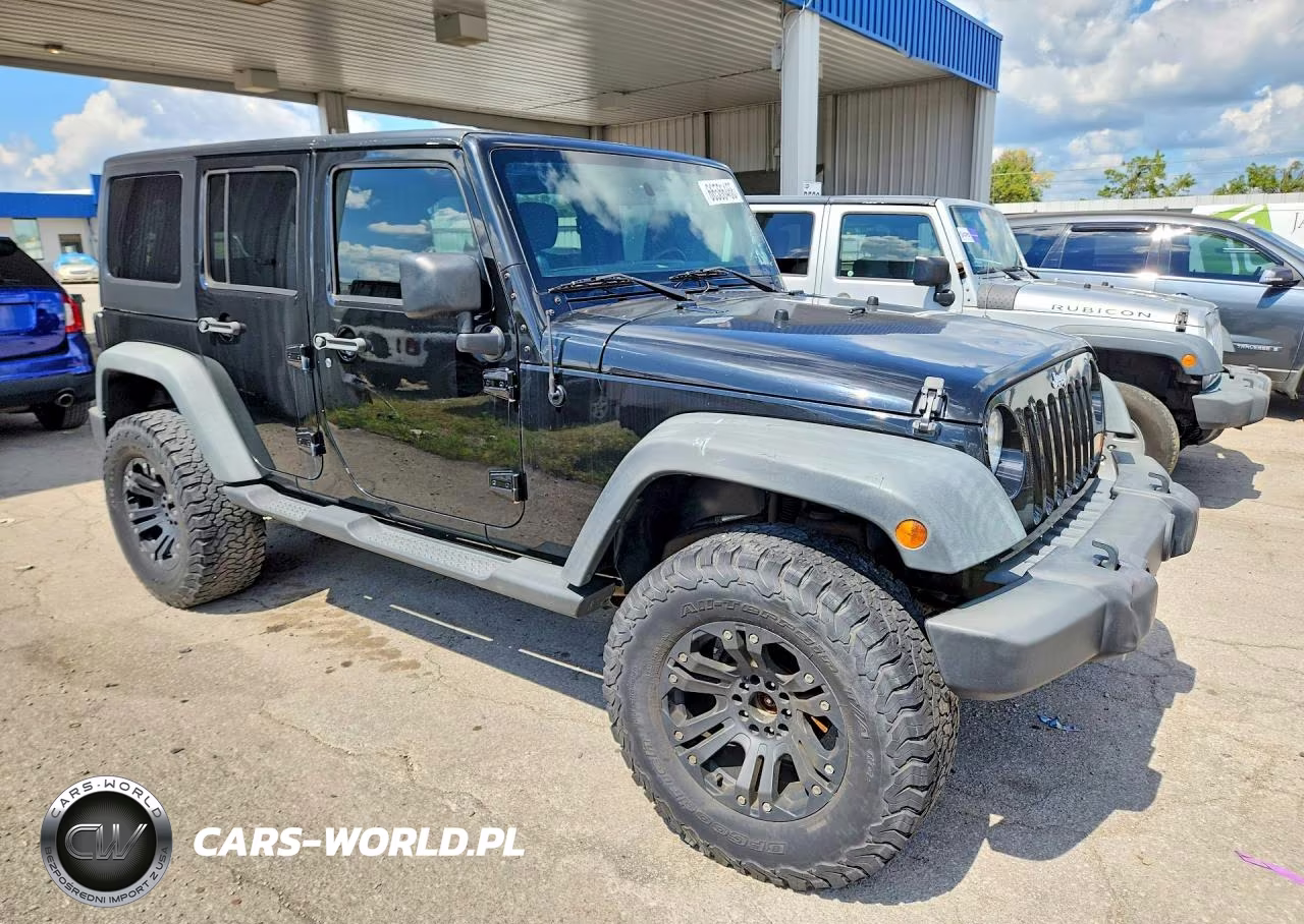 2011 Jeep Wrangler Unlimited Sport VIN:1J4BA3H18BL637721 - 4