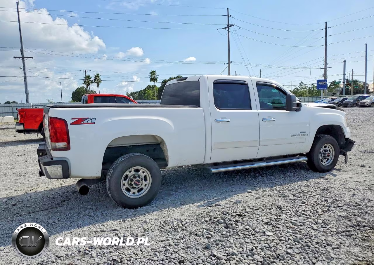 2008 GMC Sierra C2500 Heavy Duty VIN:1GTHC23628F138654 - 3
