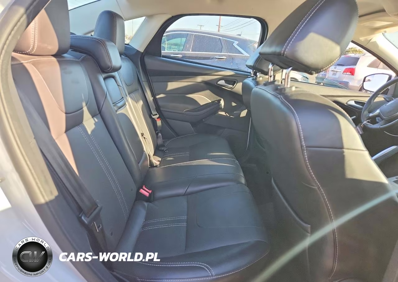 2013 Ford Focus Se VIN:1FADP3F29DL352978 - 10