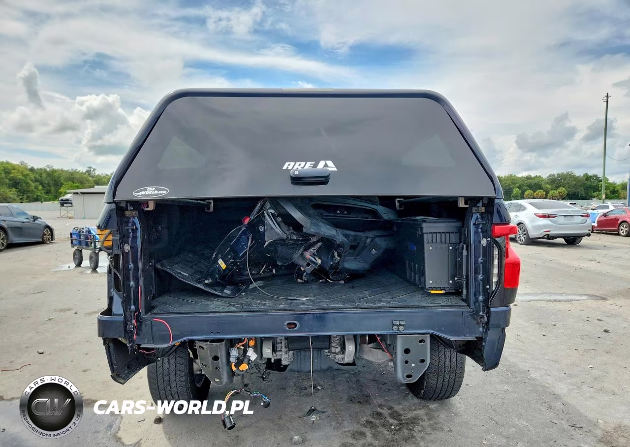 2023 Ford F150 Lightning Pro VIN:1FTVW1EV5PWG34474 - 6