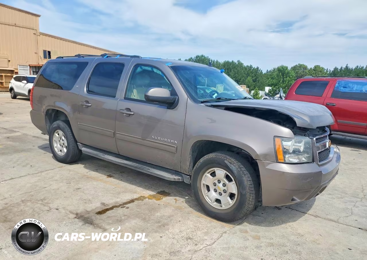 2013 Chevrolet Suburban K1500 Lt VIN:1GNSKJE74DR202170 - 4