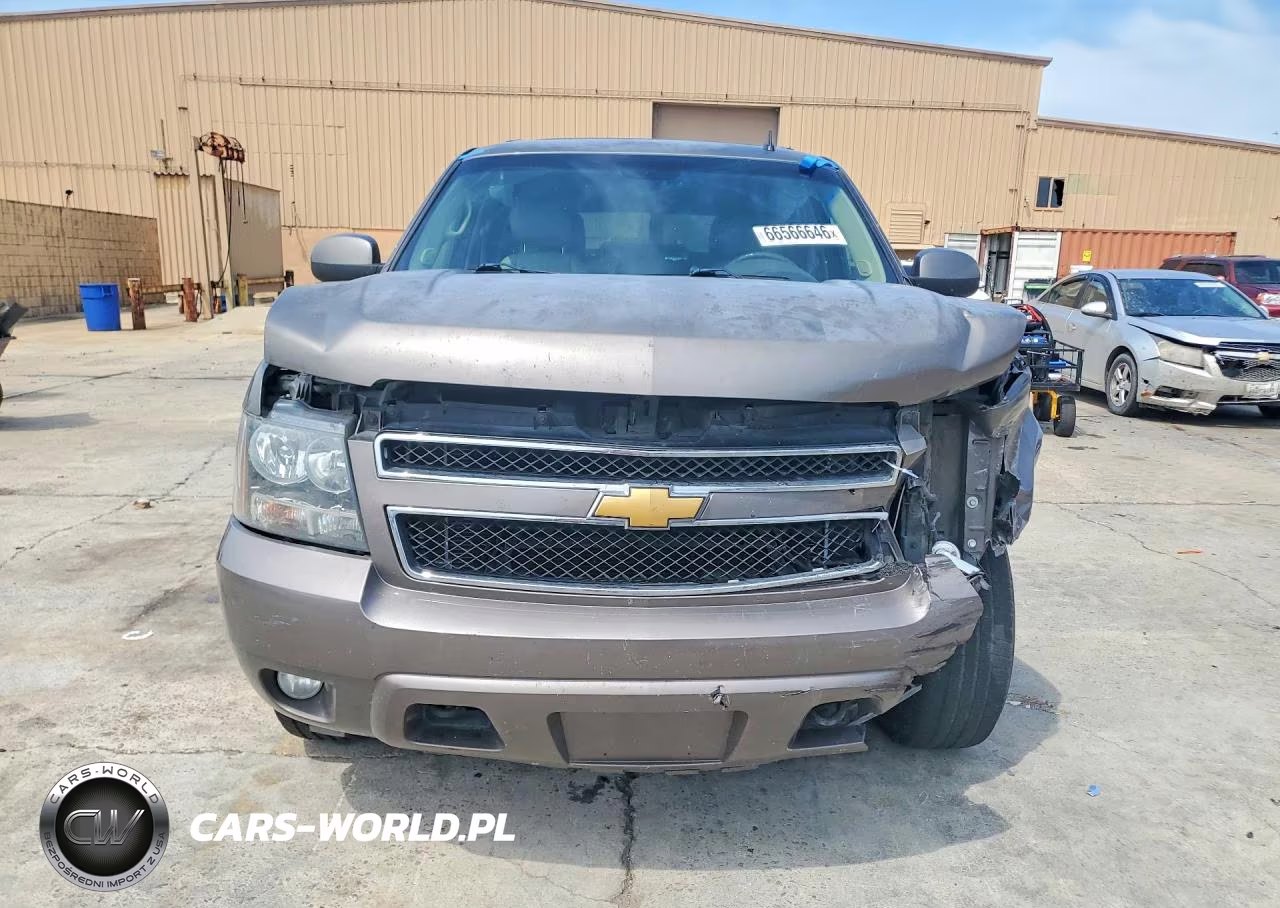 2013 Chevrolet Suburban K1500 Lt VIN:1GNSKJE74DR202170 - 5