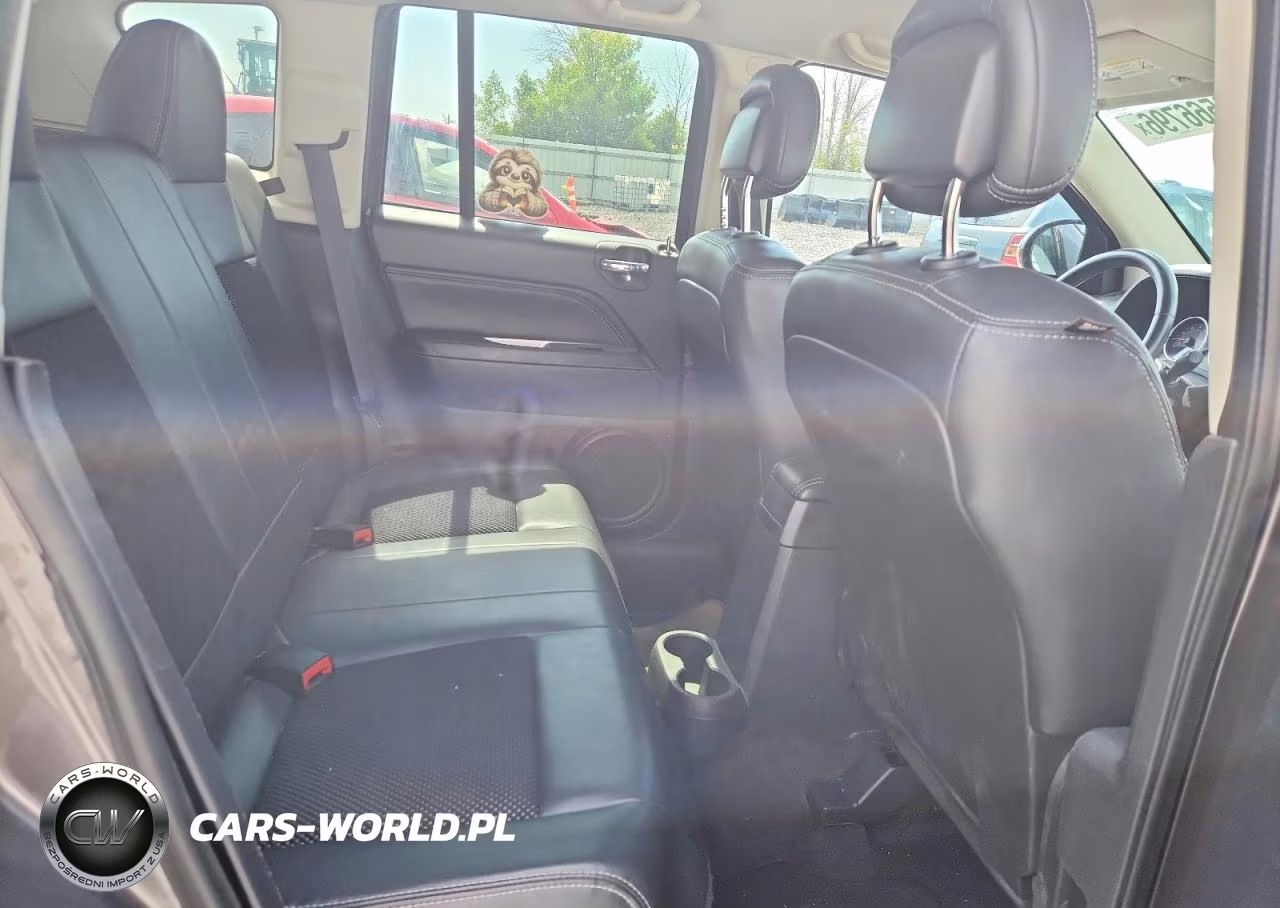 2014 Jeep Compass Latitude VIN:1C4NJDEB7ED759877 - 11