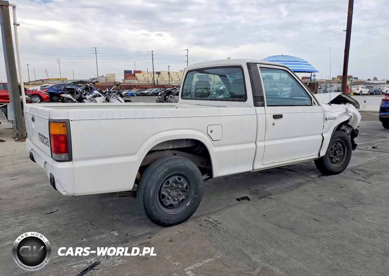 1992 Mazda B2200 Short Bed VIN:JM2UF1236N0289367 - 3