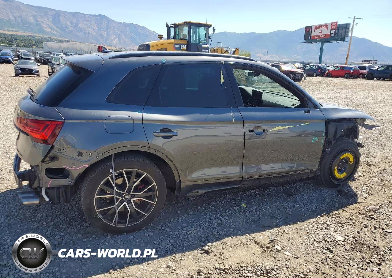 2023 Audi Sq5 Premium Plus VIN:WA1B4AFY6P2126002 - 3