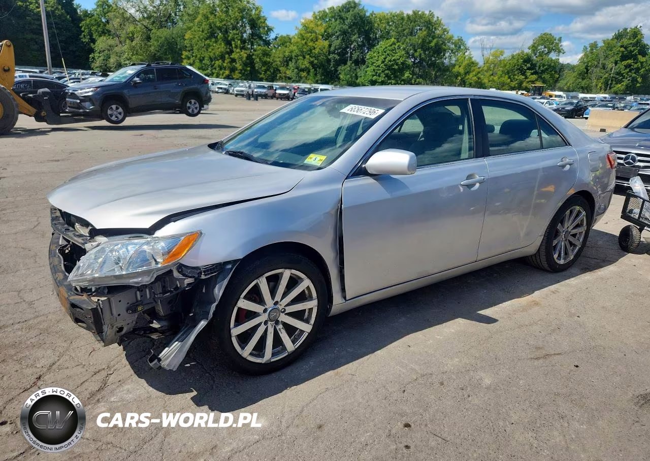 2009 Toyota Camry Le – zdjęcie 1 z 13