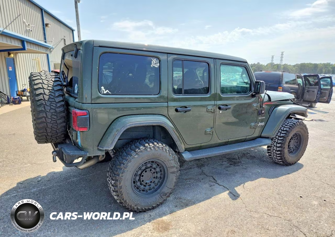 2020 Jeep Wrangler Unlimited Sahara VIN:1C4HJXEG9LW283630 - 3