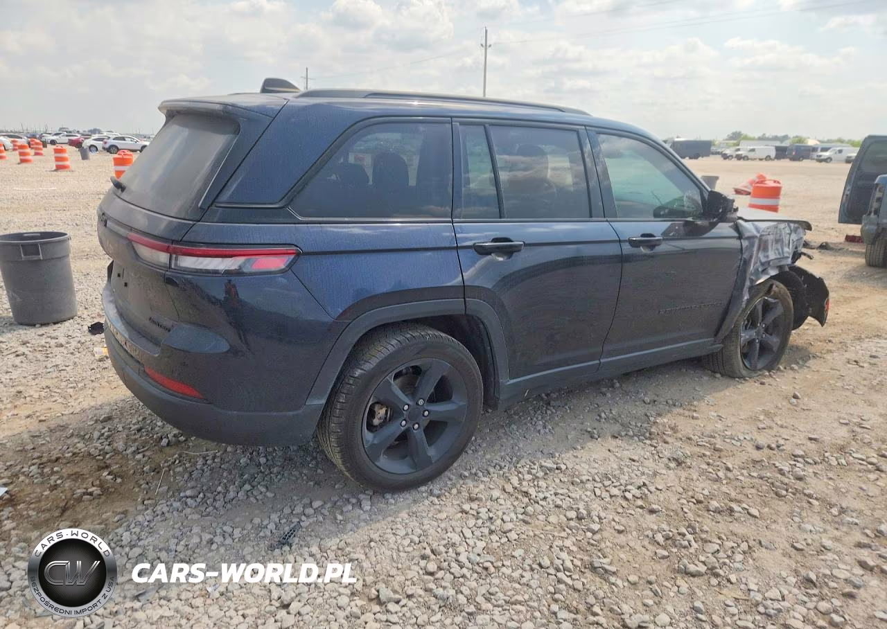 2023 Jeep Grand Cherokee Limited VIN:1C4RJGBG8PC663493 - 3