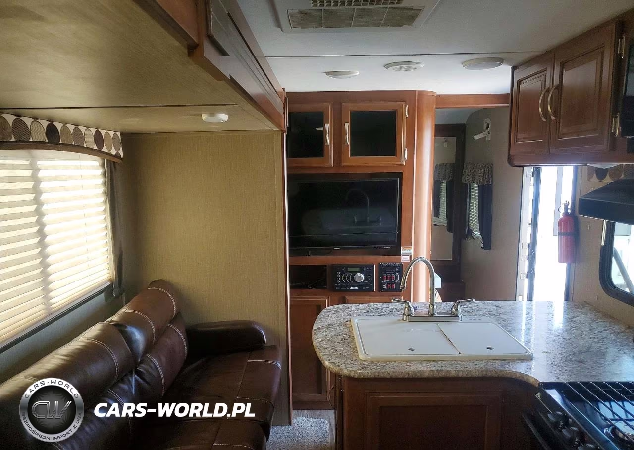 2017 Keystone Passport Camper VIN:4YDT2922XHT412220 - 5