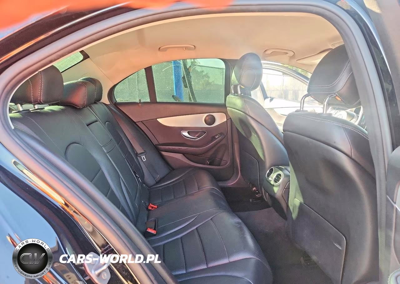2016 Mercedes-Benz C 300 VIN:55SWF4JB4GU170985 - 10