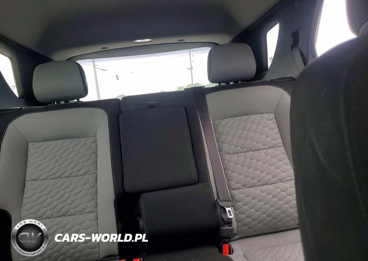 2018 Chevrolet Equinox Ls VIN:3GNAXHEV0JL108469 - 10