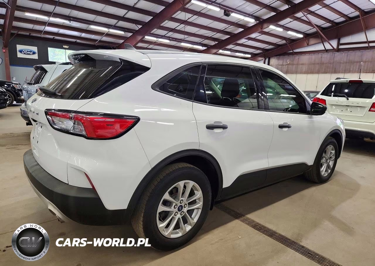 2021 Ford Escape S VIN:1FMCU0F65MUA26021 - 3