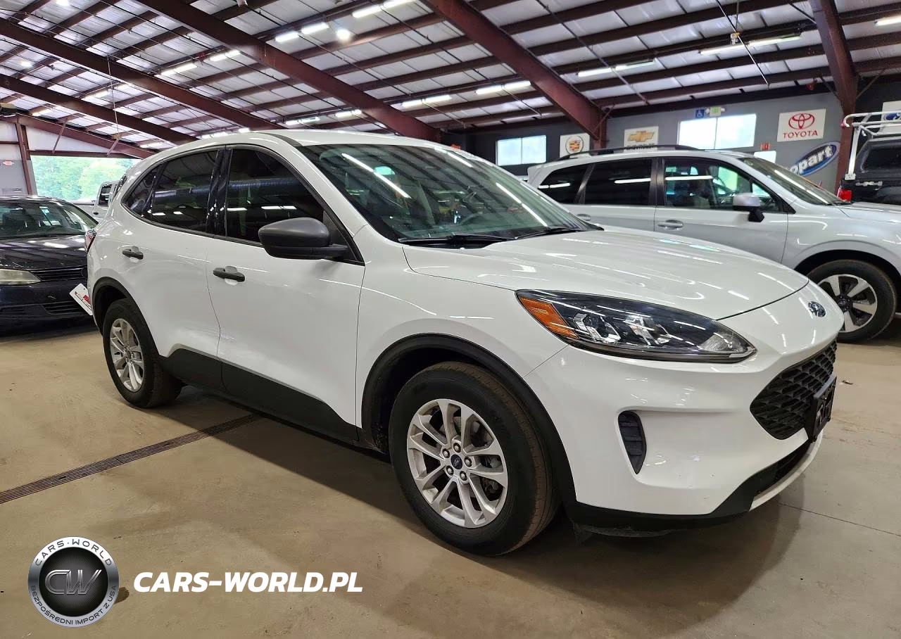 2021 Ford Escape S VIN:1FMCU0F65MUA26021 - 4