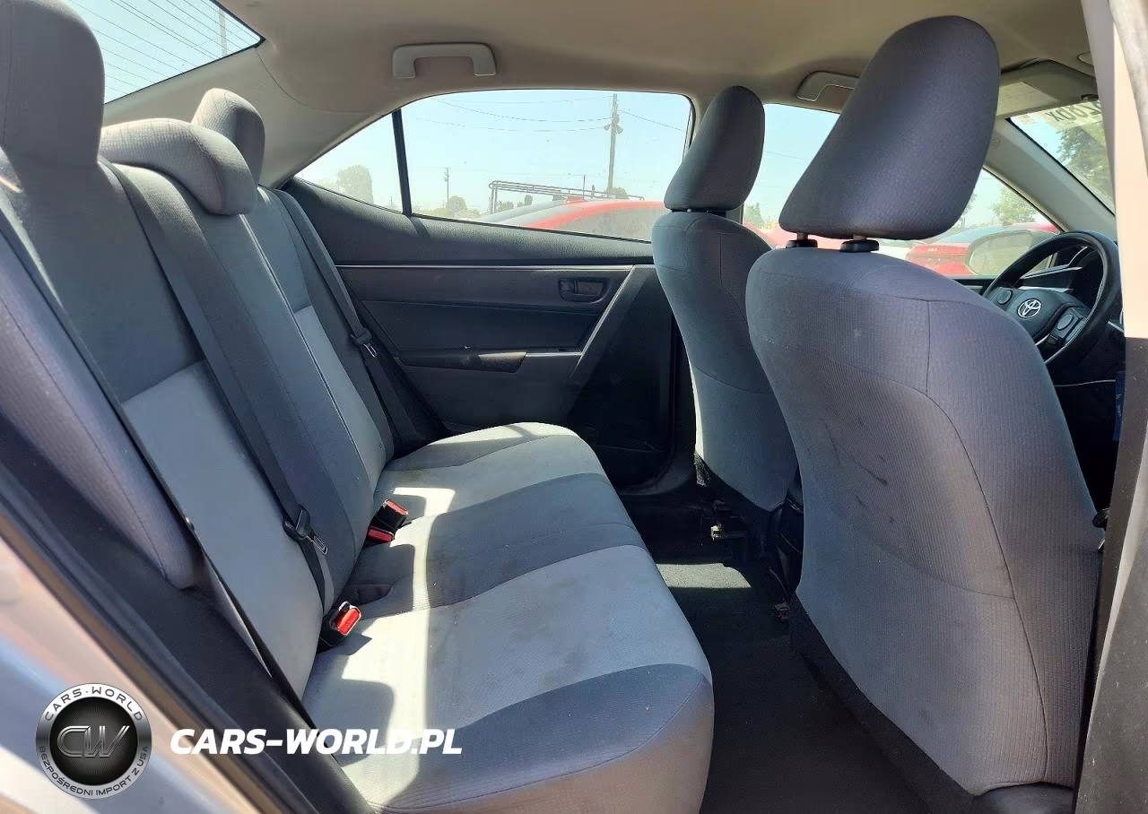 2015 Toyota Corolla L VIN:5YFBURHE8FP315242 - 10
