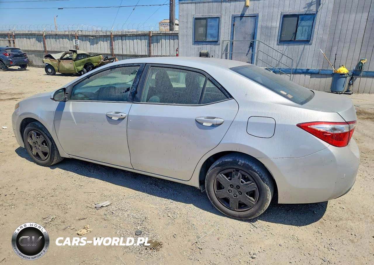 2015 Toyota Corolla L VIN:5YFBURHE8FP315242 - 2