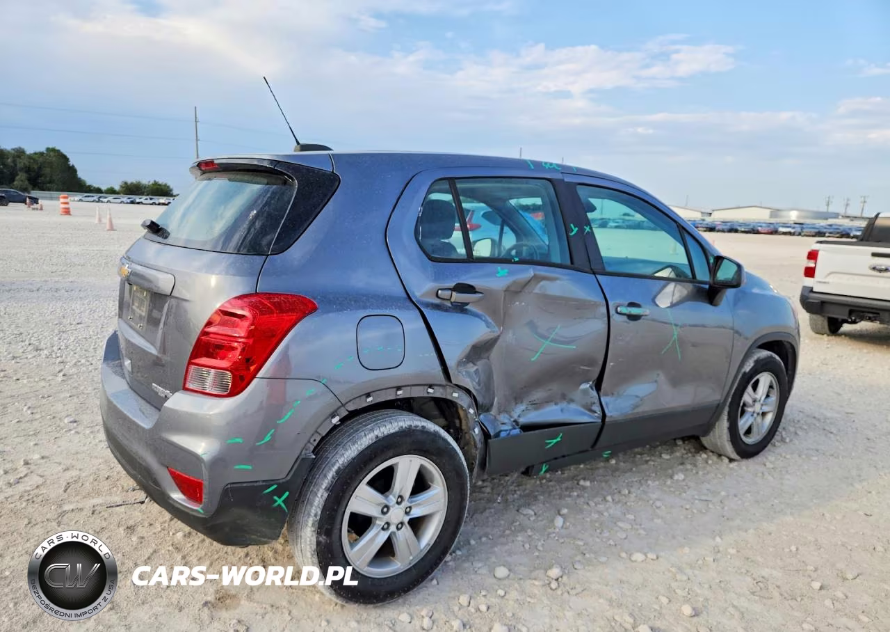 2020 Chevrolet Trax Ls VIN:3GNCJKSB9LL269049 - 3