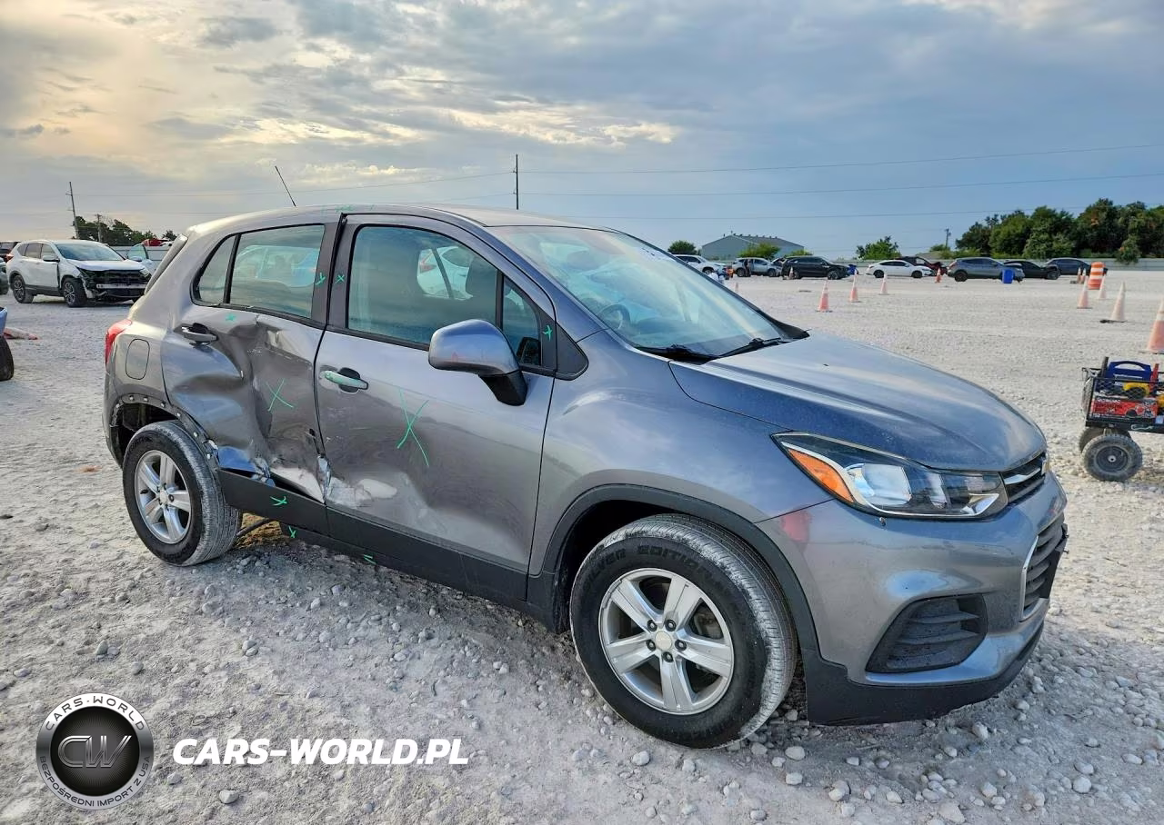 2020 Chevrolet Trax Ls VIN:3GNCJKSB9LL269049 - 4