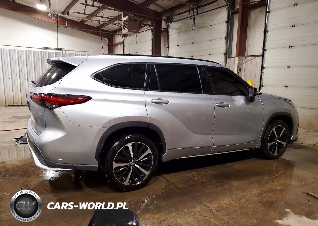 2022 Toyota Highlander Xse VIN:5TDLZRBH0NS242222 - 3