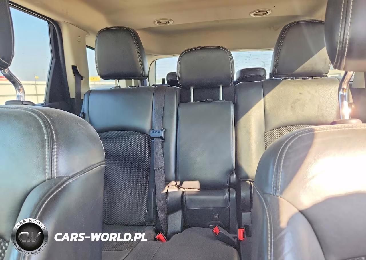2020 Dodge Journey Crossroad VIN:3C4PDCGB0LT201299 - 10