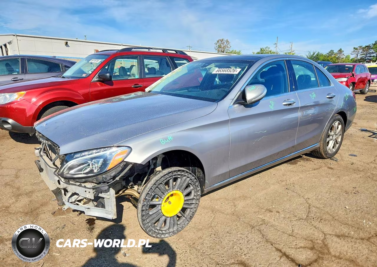 2015 Mercedes-Benz C 300 4Matic – zdjęcie 1 z 13