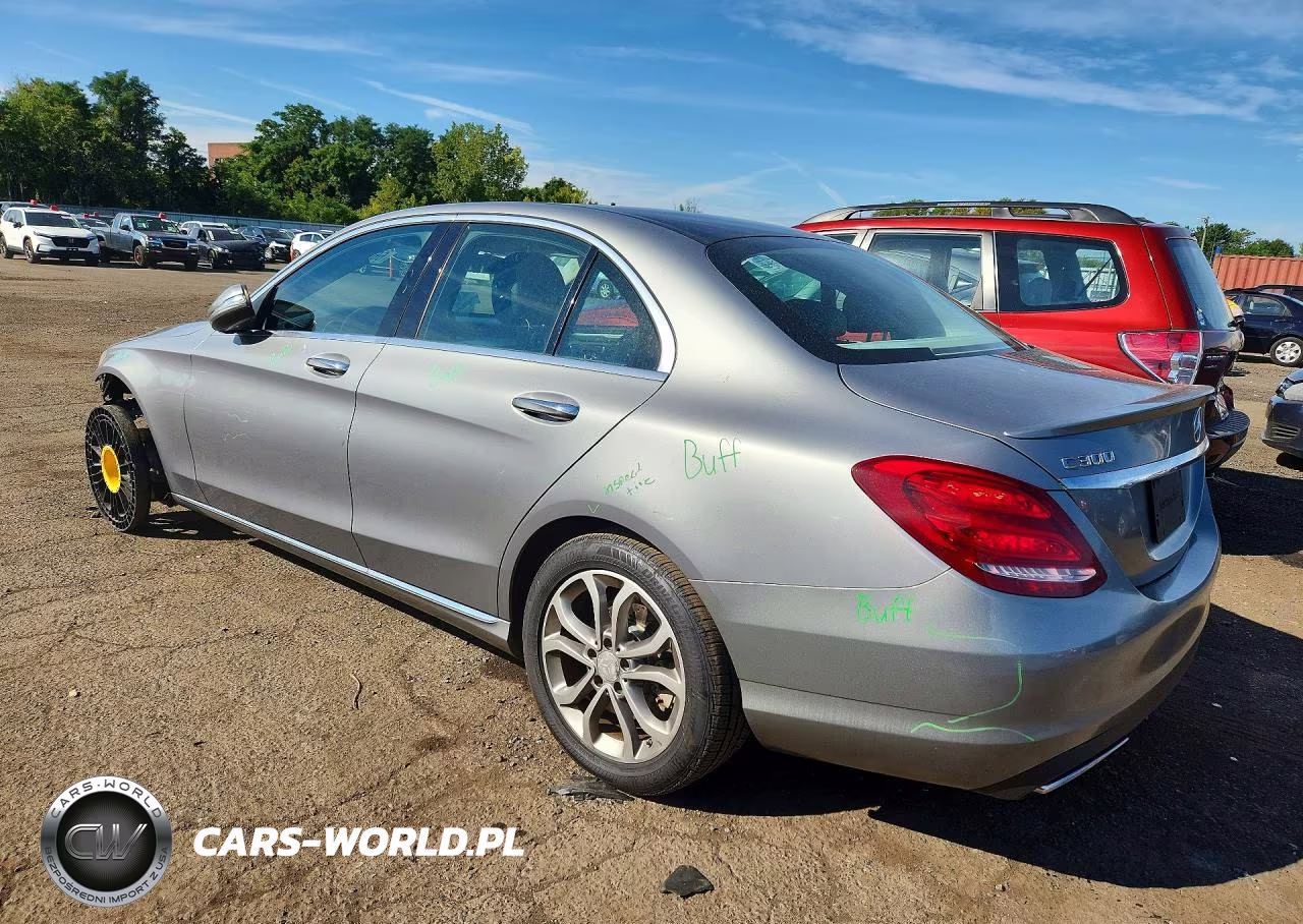 2015 Mercedes-Benz C 300 4Matic VIN:55SWF4KB9FU070832 - 2