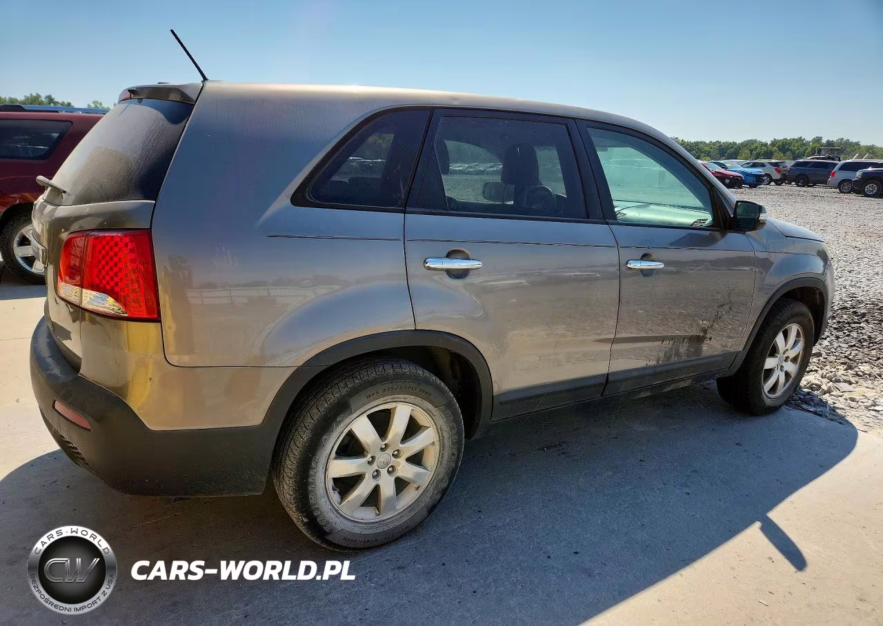 2013 Kia Sorento Lx VIN:5XYKT3A1XDG315297 - 3