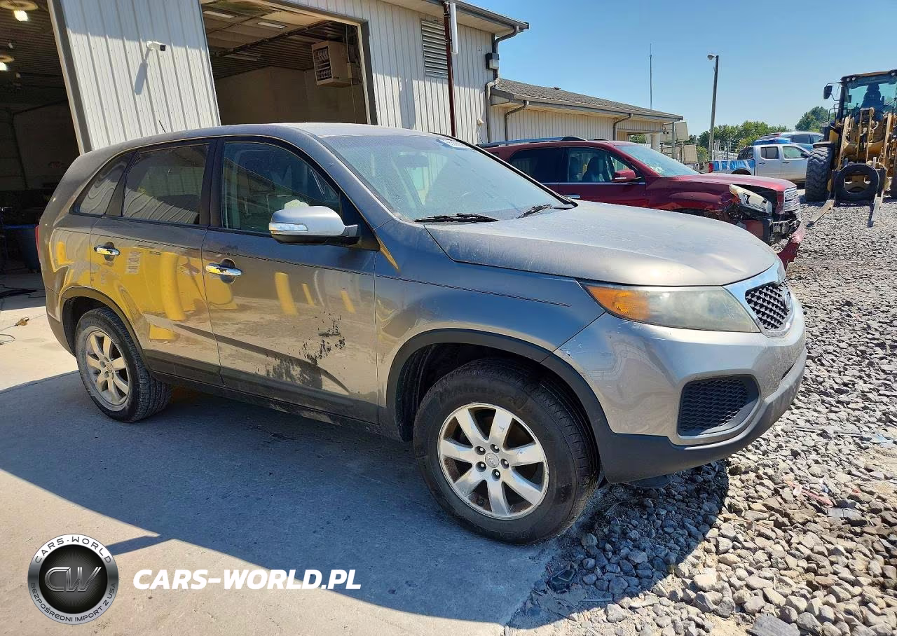 2013 Kia Sorento Lx VIN:5XYKT3A1XDG315297 - 4