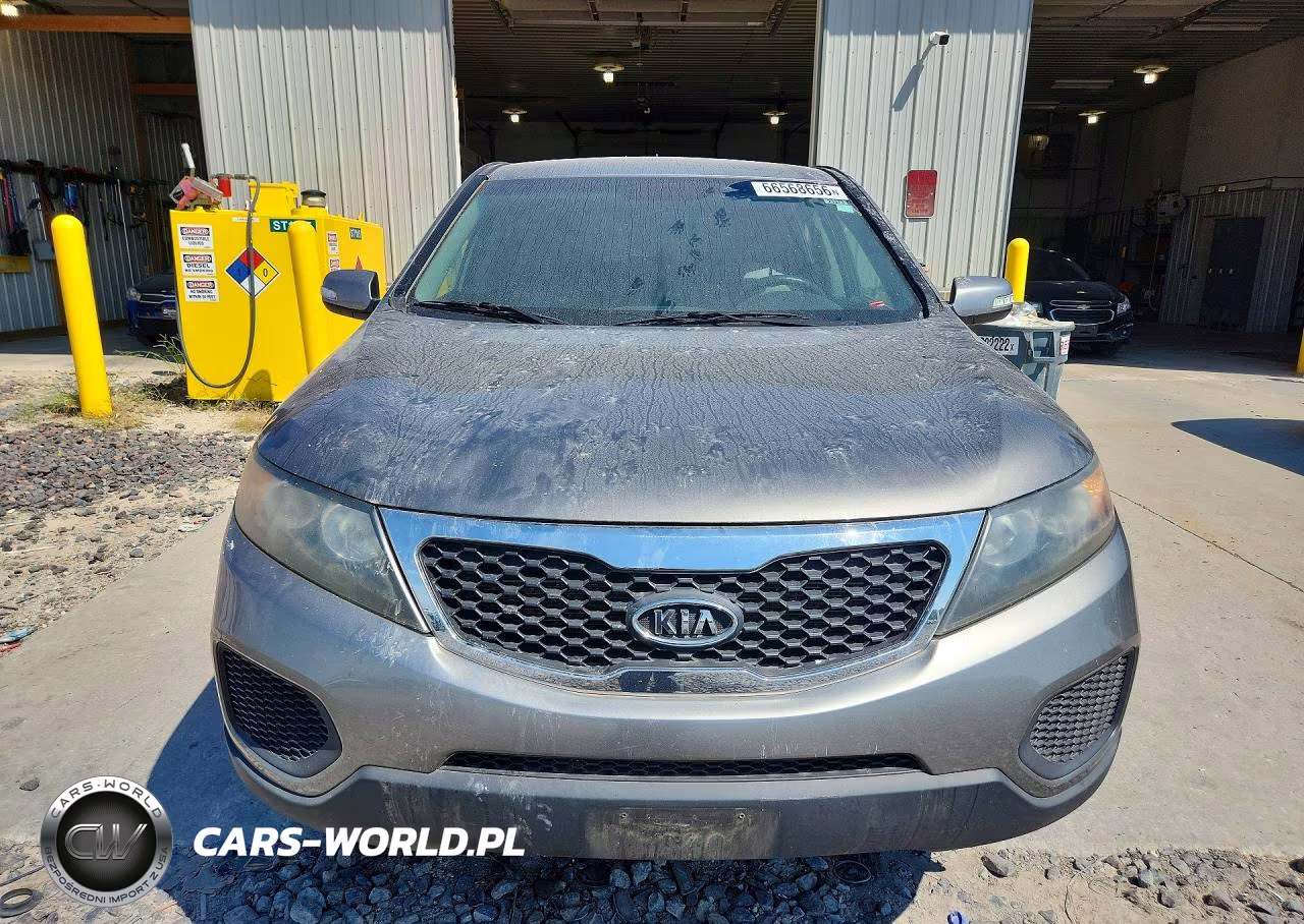 2013 Kia Sorento Lx VIN:5XYKT3A1XDG315297 - 5