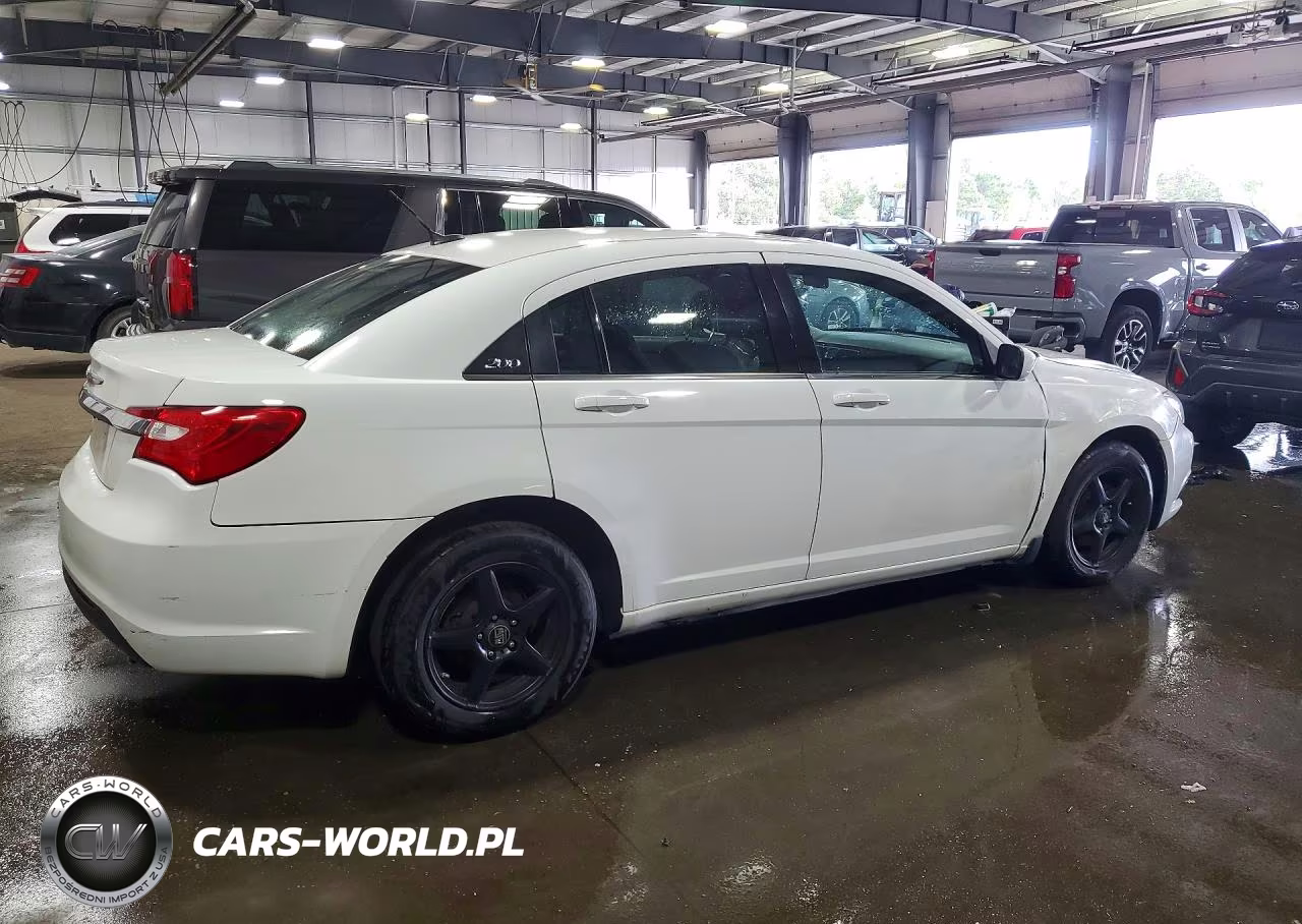 2014 Chrysler 200 Lx VIN:1C3CCBAB9EN204455 - 3