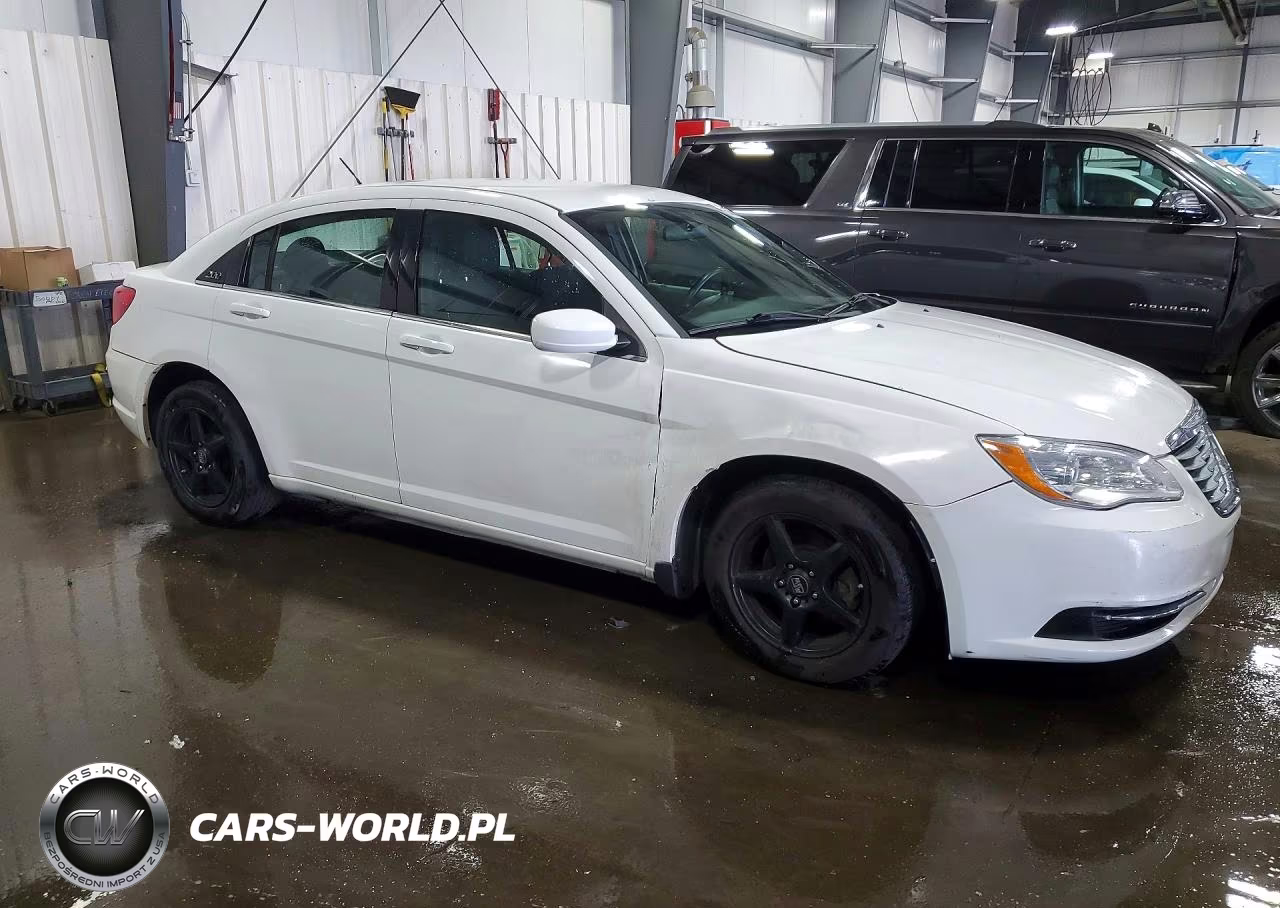 2014 Chrysler 200 Lx VIN:1C3CCBAB9EN204455 - 4