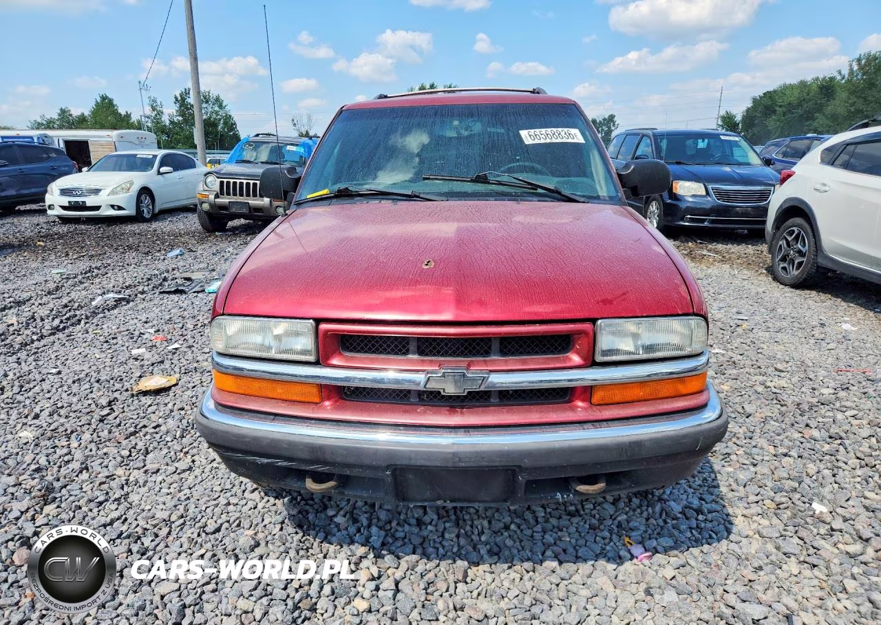 2000 Chevrolet Blazer VIN:1GNDT13W5Y2380684 - 5